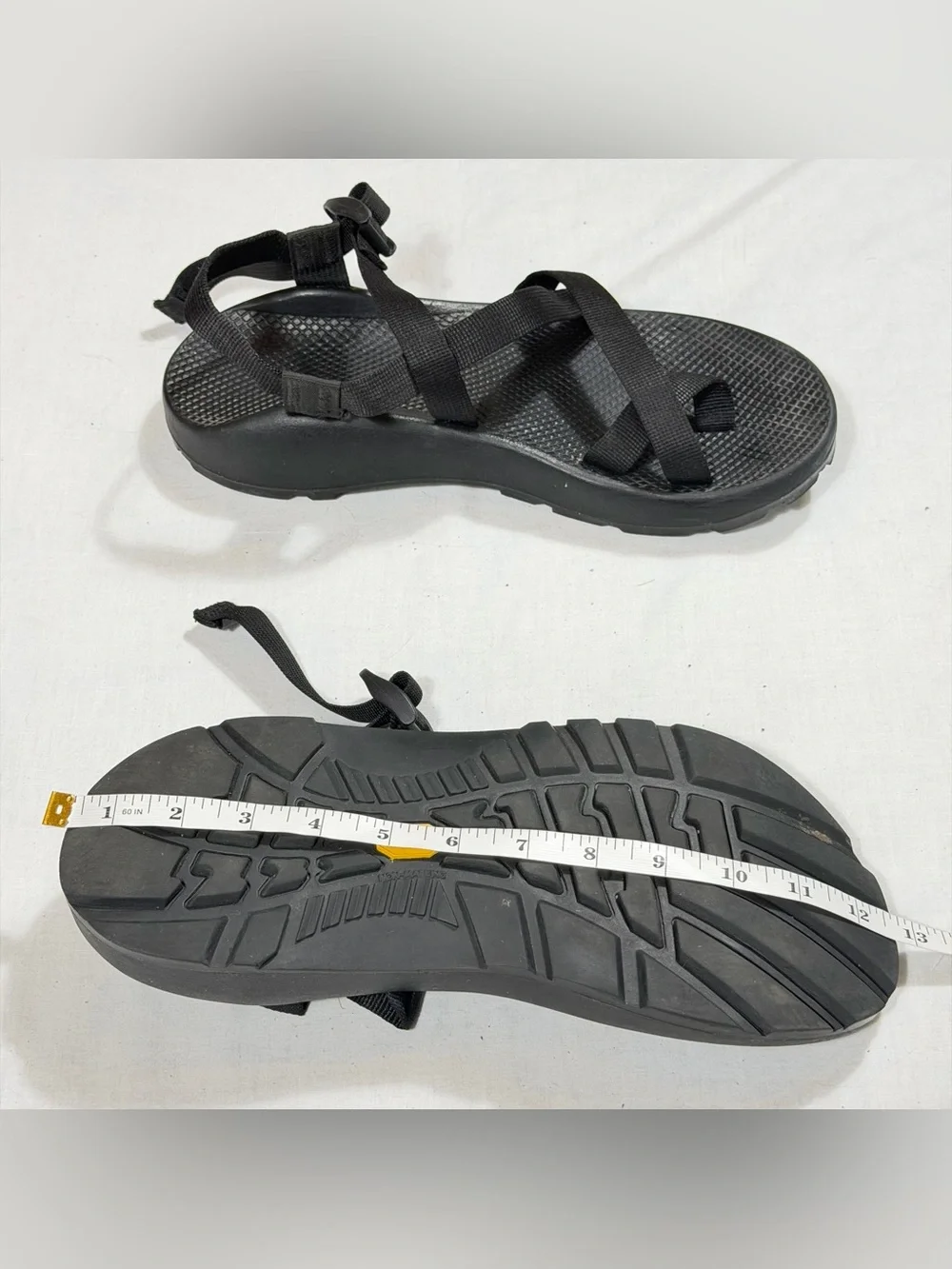 Chaco Z/2 Unaweep Vibram Sandals Men's 12M Black Hiking Water Sport